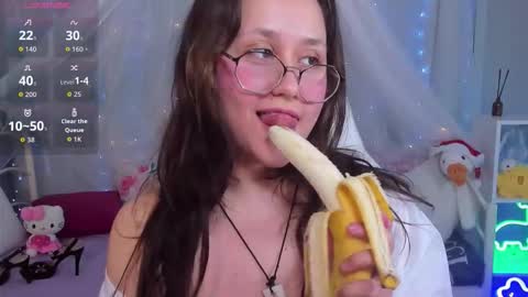 JudithSilvia online show from December 19, 2025, 4:36 pm