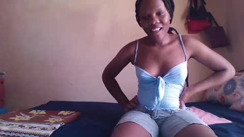 juice_petite3 online show from February 26, 2025, 9:32 am