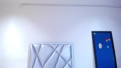 juicy_bignipples18 online show from January 16, 2025, 1:58 pm