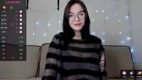 Snapshot of juicy_burrito chatting on February 15, 2026, 7:38 am Bella online show from February 15, 2026, 7:38 am