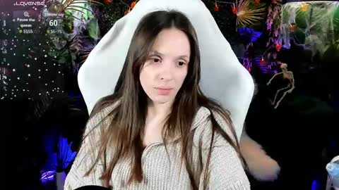 Snapshot of juicy_charm chatting on October 13, 2025, 7:08 am Inner online show from October 13, 2025, 7:08 am