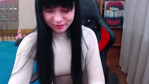 juicy_jesss online show from April 2, 2026, 7:44 pm