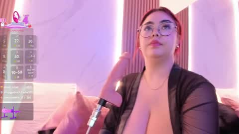 Juicy online show from March 6, 2025, 5:33 pm