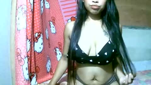 Snapshot of juicy_momma chatting on November 29, 2025, 1:58 pm juicy_momma online show from November 29, 2025, 1:58 pm