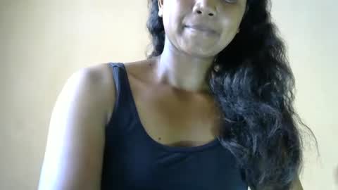 Snapshot of juicy_pretty chatting on February 14, 2025, 8:10 am stellah online show from February 14, 2025, 8:10 am