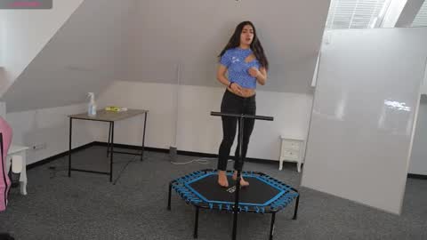 Elza online show from March 10, 2026, 12:10 pm