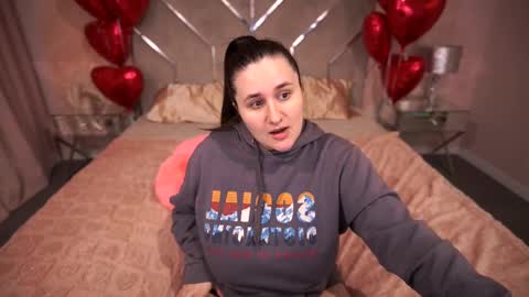 Snapshot of juicyberryy chatting on February 12, 2025, 6:09 pm Milana online show from February 12, 2025, 6:09 pm