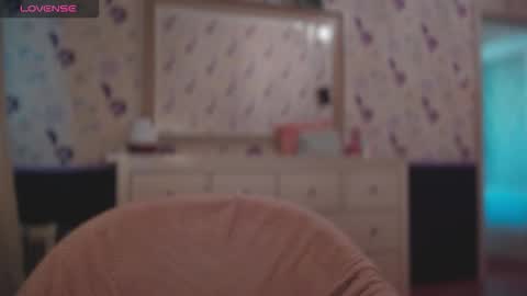 Snapshot of juicyhelenx chatting on October 8, 2025, 7:17 am Elena online show from October 8, 2025, 7:17 am