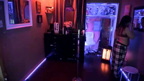 juicyjayxxx69 online show from January 9, 2025, 3:26 am