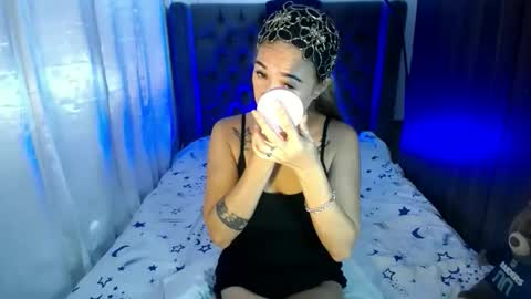 Snapshot of juicyliciousgirl chatting on March 6, 2026, 1:35 am Den online show from March 6, 2026, 1:35 am