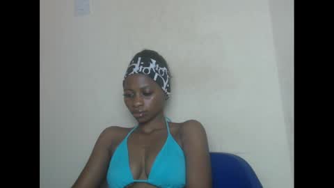 juicypiexx online show from February 14, 2025, 3:33 am