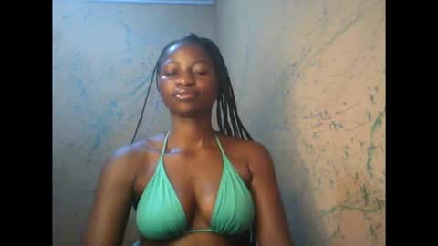 juicypiexx online show from October 7, 2025, 3:58 am