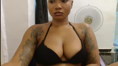 Snapshot of juicyxpink chatting on April 21, 2026, 10:32 am juicyxpink online show from April 21, 2026, 10:32 am