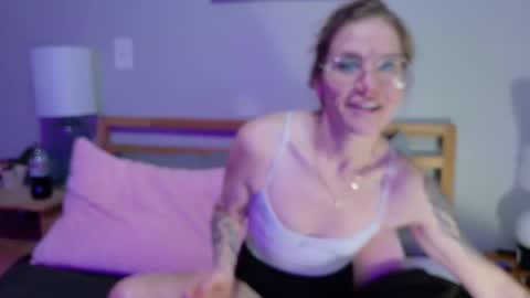 Snapshot of jujubean217_ chatting on November 12, 2025, 8:26 am Jujubean217 online show from November 12, 2025, 8:26 am