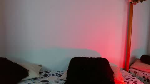 Jules and Gia online show from December 30, 2024, 11:37 am