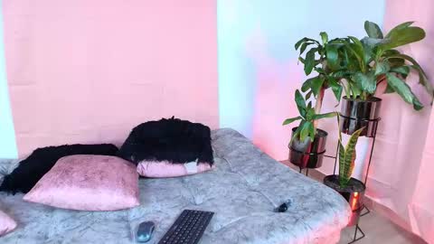 Jules and Gia online show from September 30, 2025, 9:58 am