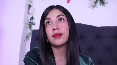 Julees online show from September 12, 2025, 8:36 am