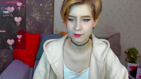 Snapshot of julescrown chatting on December 8, 2024, 1:02 am Jules online show from December 8, 2024, 1:02 am