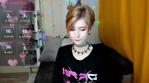 Snapshot of julescrown chatting on December 12, 2024, 1:21 am Jules online show from December 12, 2024, 1:21 am