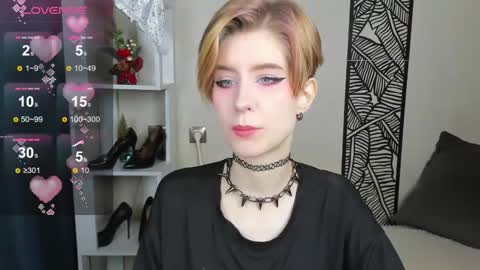 Snapshot of julescrown chatting on December 13, 2024, 1:04 am Jules online show from December 13, 2024, 1:04 am