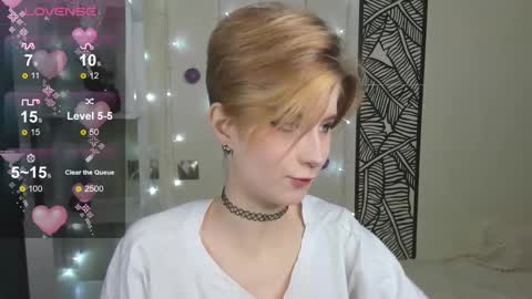 Snapshot of julescrown chatting on December 27, 2024, 1:32 am Jules online show from December 27, 2024, 1:32 am