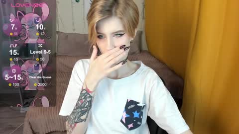 Snapshot of julescrown chatting on January 10, 2025, 1:10 am Jules online show from January 10, 2025, 1:10 am