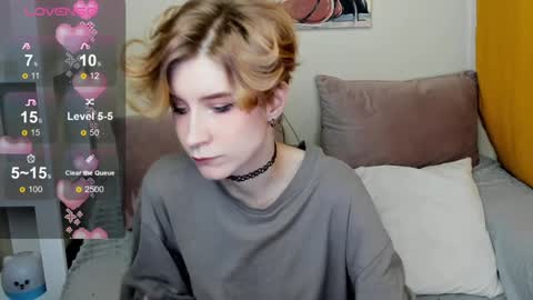 Snapshot of julescrown chatting on January 31, 2025, 4:25 am Jules online show from January 31, 2025, 4:25 am