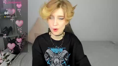 Snapshot of julescrown chatting on March 4, 2025, 1:12 am Jules online show from March 4, 2025, 1:12 am