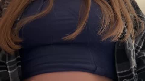 Julia R Le online show from March 24, 2026, 2:05 am