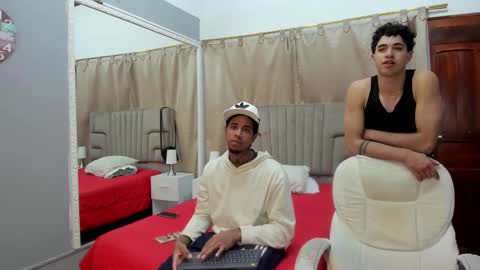 julian billy online show from January 24, 2025, 4:28 pm