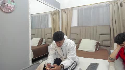 julian billy online show from February 14, 2025, 11:42 am