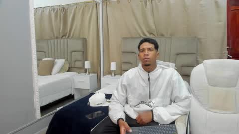 julian billy online show from February 26, 2025, 11:20 am