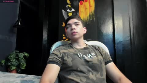 JULIAN  online show from April 8, 2026, 11:16 pm