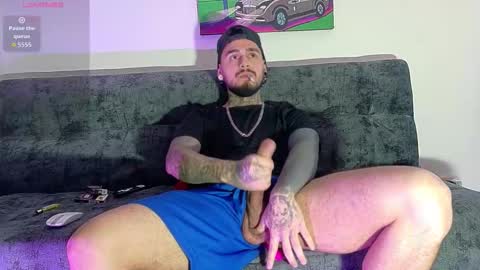 Julian independent model online show from March 25, 2026, 6:19 am