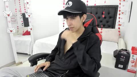 Julian online show from February 24, 2026, 8:07 pm