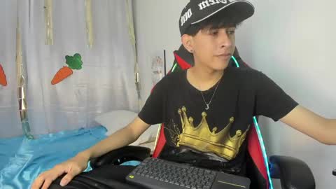 Julian online show from April 15, 2026, 7:21 pm