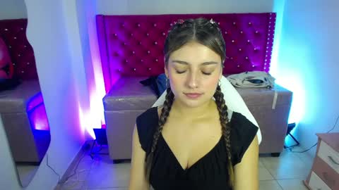 juliana_diamond_ online show from April 10, 2026, 3:12 am