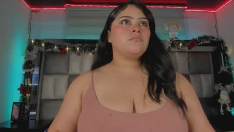 juliana_js_ online show from December 17, 2025, 3:56 am