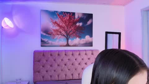  JULIANA CASTRO online show from September 16, 2025, 11:44 am