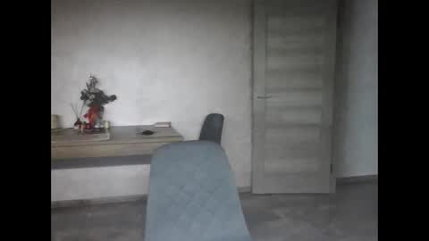 julianagold1 online show from February 3, 2025, 5:24 pm