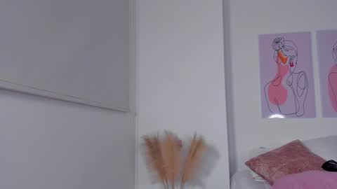 Juli  online show from December 28, 2024, 5:23 am