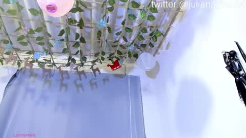 camila online show from February 13, 2026, 3:35 am