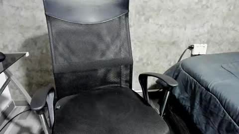 Julian online show from September 23, 2025, 9:45 am