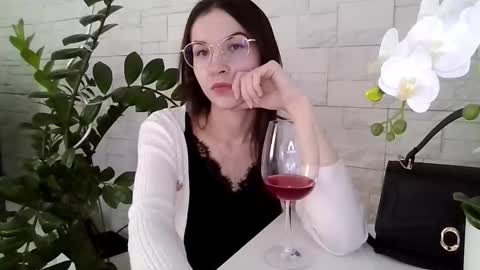 Julia online show from March 9, 2026, 3:38 pm