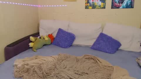 Jul online show from January 25, 2025, 2:36 pm