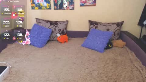 Snapshot of juliasane_ chatting on March 21, 2026, 8:19 am Jul online show from March 21, 2026, 8:19 am