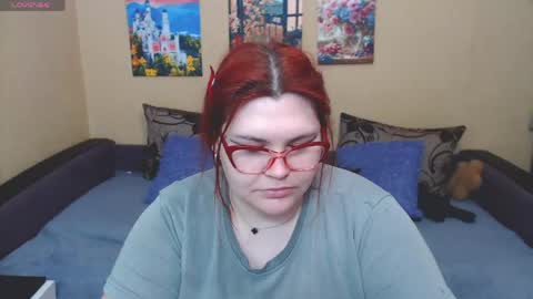 Snapshot of juliasane_ chatting on April 21, 2026, 3:07 pm Jul online show from April 21, 2026, 3:07 pm