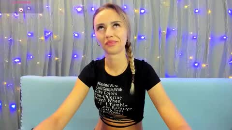 Yulya online show from November 28, 2025, 3:20 am