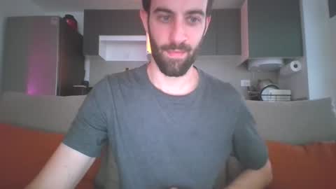 Snapshot of julica93 chatting on November 7, 2025, 5:35 pm Julica online show from November 7, 2025, 5:35 pm