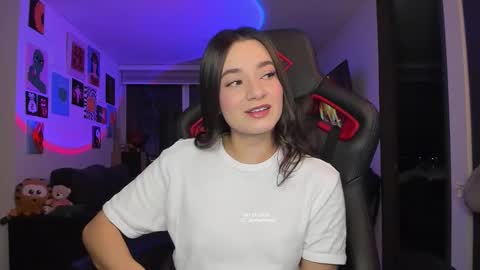 Jeimy Help me to reach 100 thumbs up online show from March 22, 2026, 1:42 am